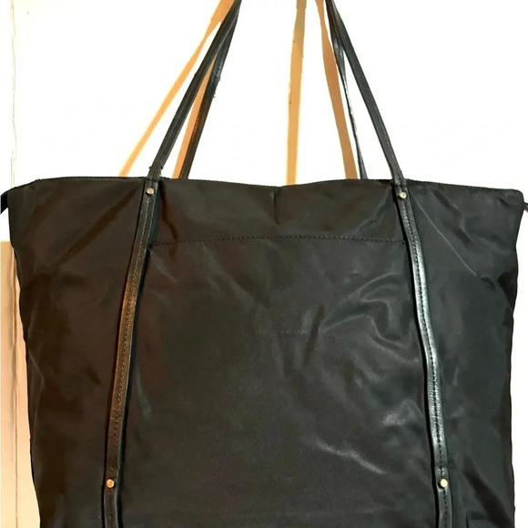 Tumi black nylon shoulder handbag - Picture 2 of 11